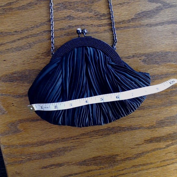 Franchi Pleated Satin rhinestone clasp chain strap evening bag - Picture 9 of 13